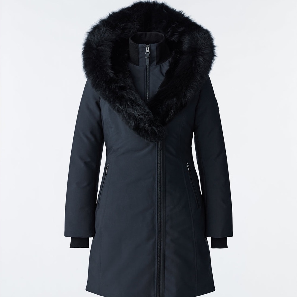 COPY - TRISH Powder Touch down coat with blue fox fur Signature Mackage Collar